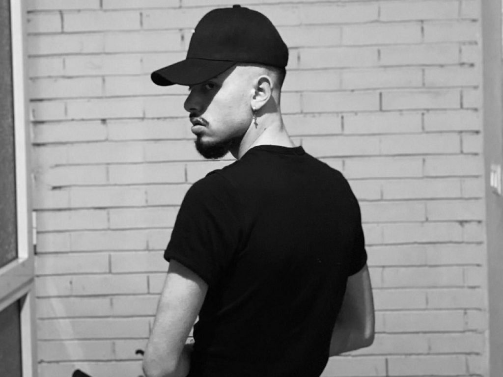 Il rapper Ice Teddy, musica