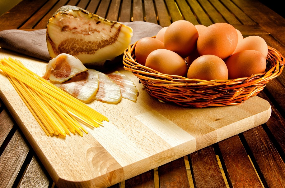 Gli ingredienti della pasta alla carbonara, ricette