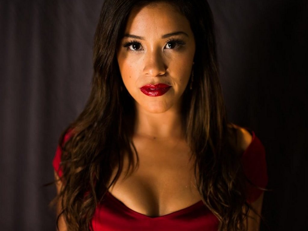 Gina Rodriguez in Miss Bala - Sola contro tutti, film