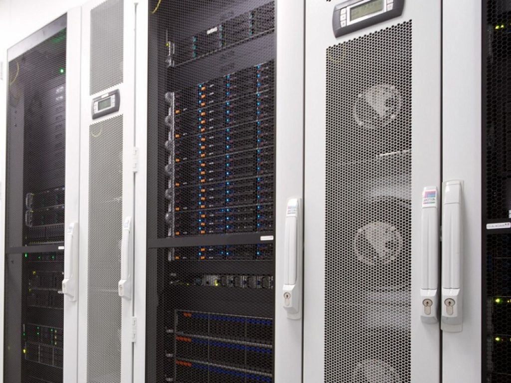 Server supercomputer