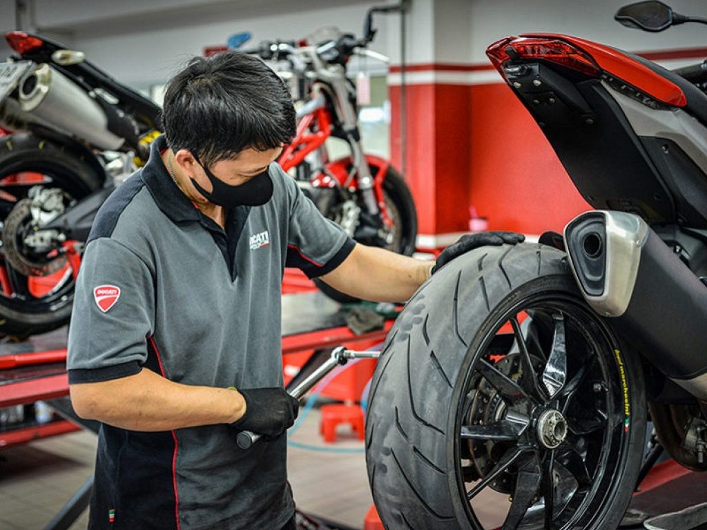 Ducati bologna operai lavoro assunzioni