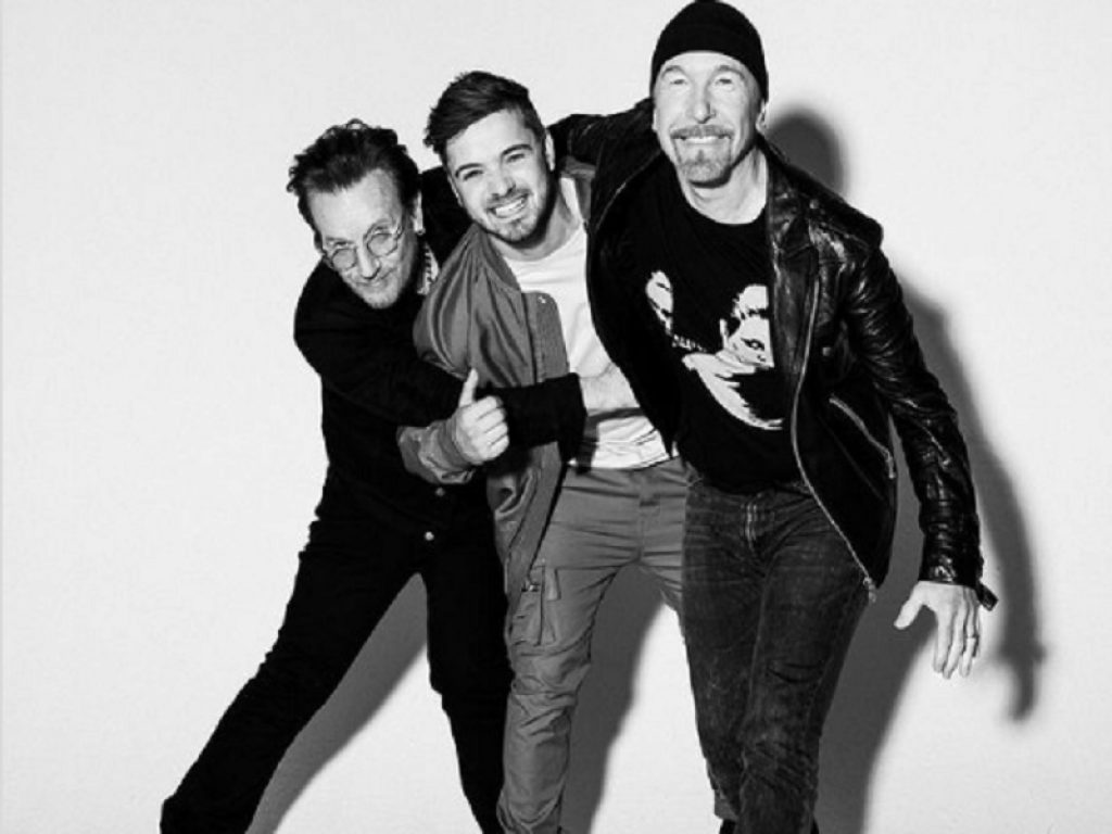 Bono Martin Garrix inno europei calcio