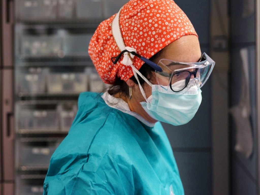 Doppia mascherina, coronavirus non vaccinati