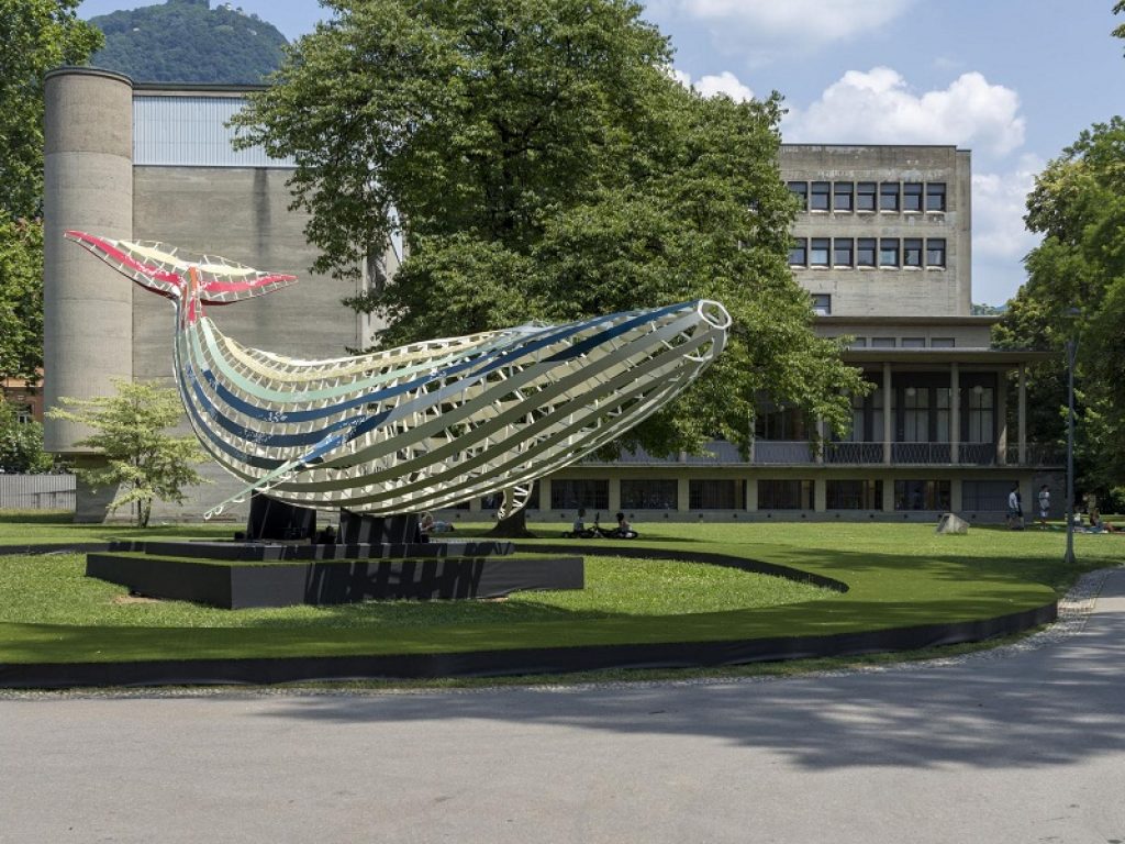 "Echoes – a voice from uncharted waters" è l'opera di Mathias Gmachl che sarà visibile fino al 12 ottobre 2021 al Parco Ciani di Lugano