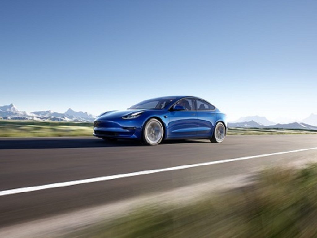 Tesla aderisce al salone Bluexperience