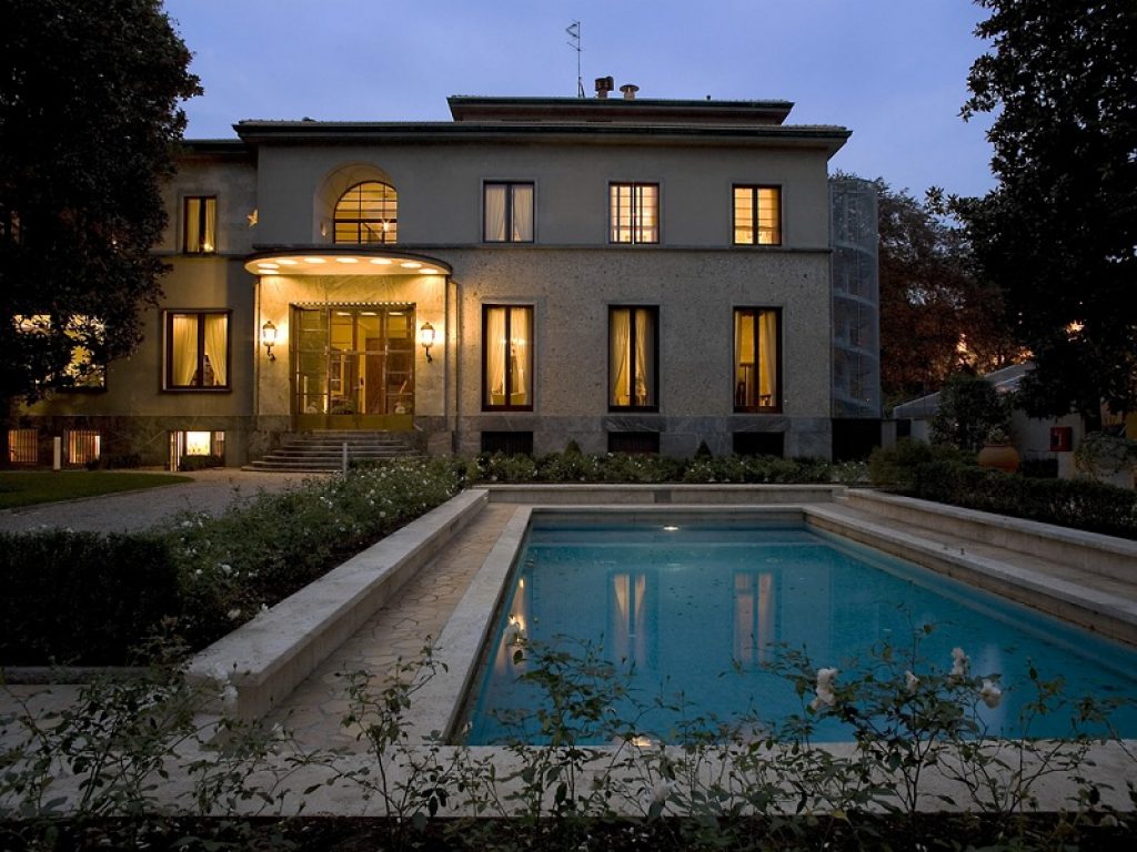 Villa Necchi Campiglio, Milano all'imbrunire - Foto F. Clerici © FAI - Fondo Ambiente Italiano