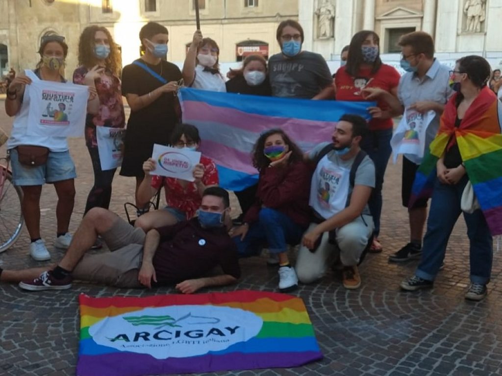 Da Arcigay un corso di formazione per trans: l'iniziativa nata per combattere discriminazioni e ingiuste esclusioni nel mondo del lavoro