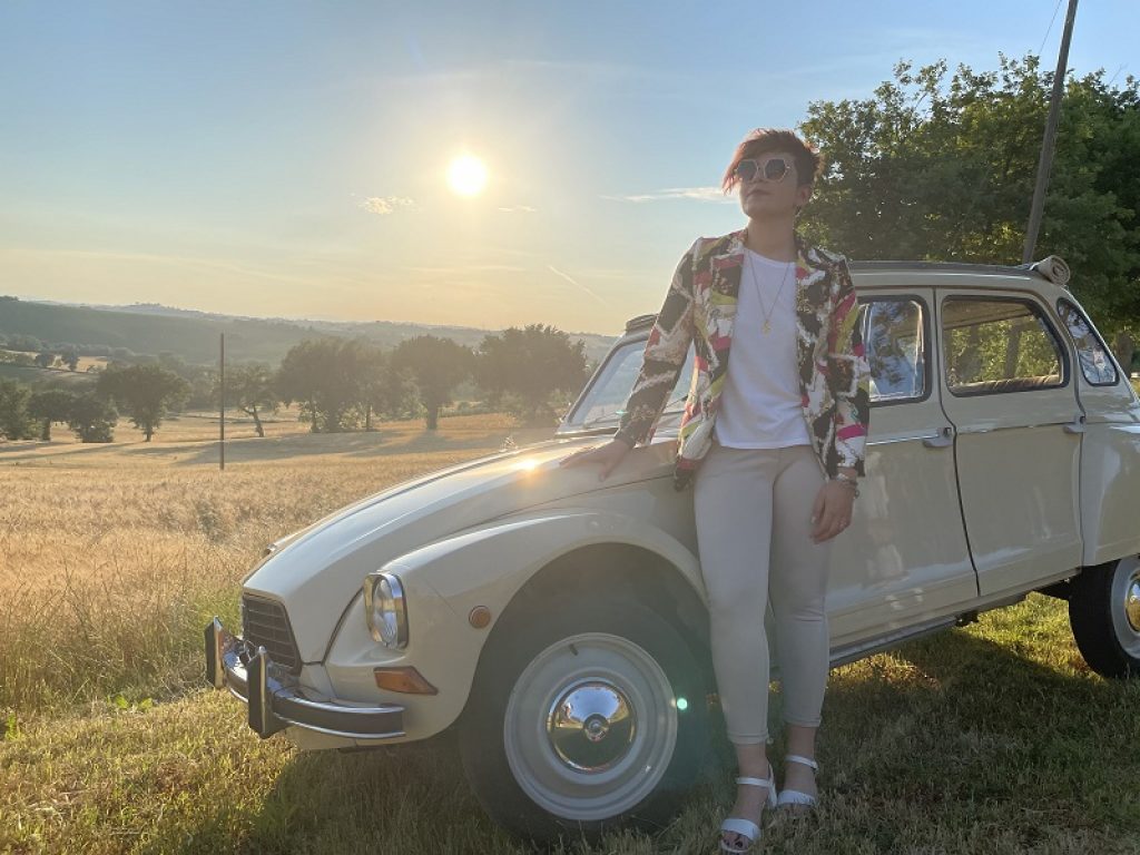 "La notte di San Lorenzo" è il titolo della nuova canzone di Eva Capomagi: il brano è disponibile online sulle piattaforme streaming