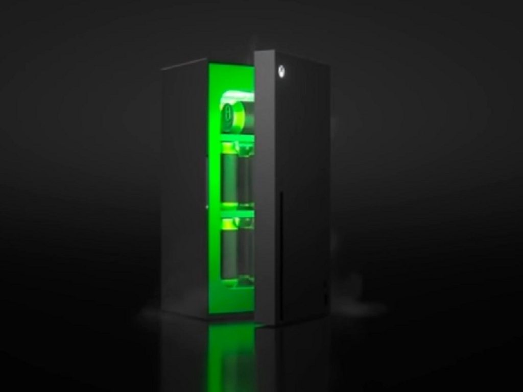 Arriva il mini frigo Microsoft a forma di Xbox
