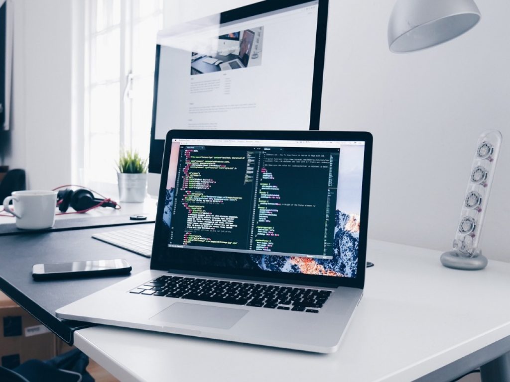 3.508.019 domini registrati in Italia, il .it al 1° posto: storia e curiosità sui nomi di dominio