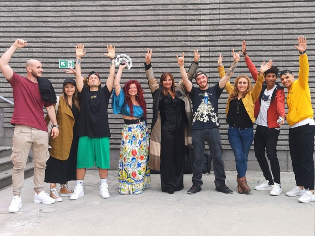 elena bonelli e i suoi ragazzi a piazza del popolo