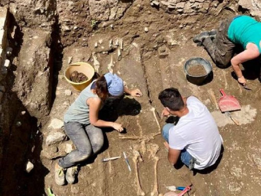 Reperti archeologici rinvenuti nella Chiesa di San Sisto a Pisa