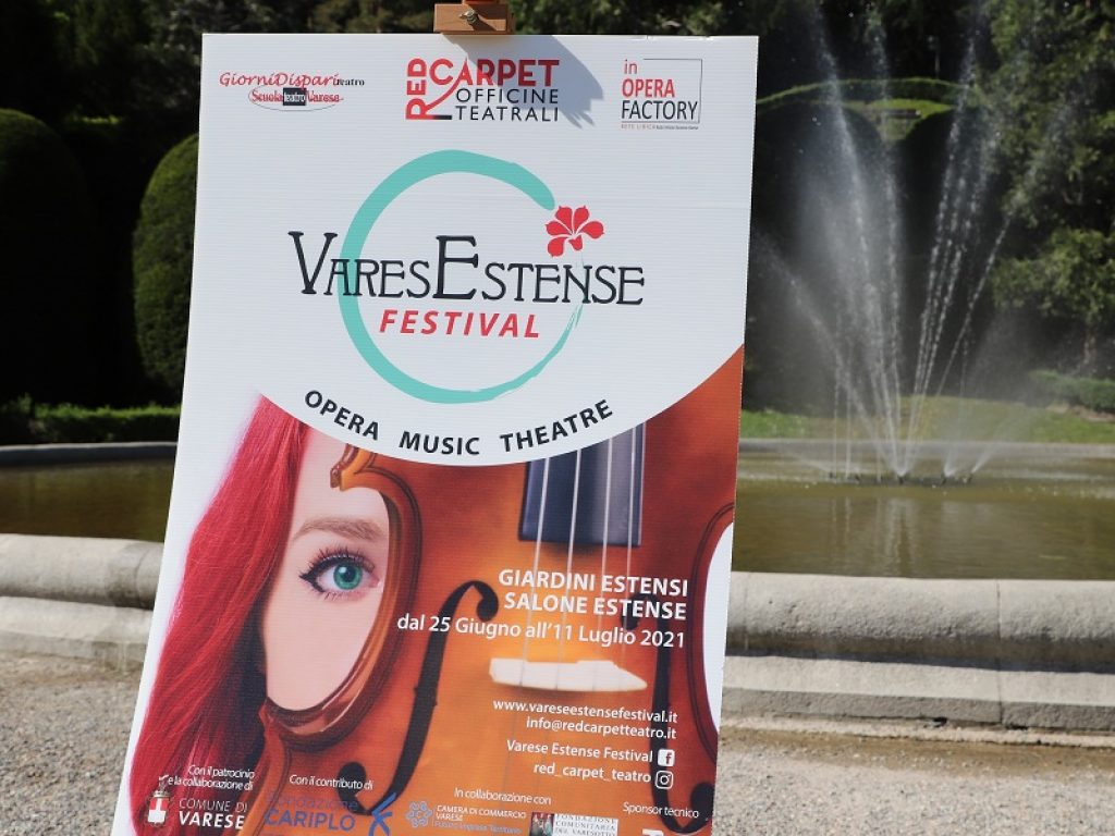 Dal 25 giugno all’11 luglio il Varese Estense Festival propone un'edizione al femminile: sette persone su dieci tra attori, musicisti, tecnici e volontari, sono donne