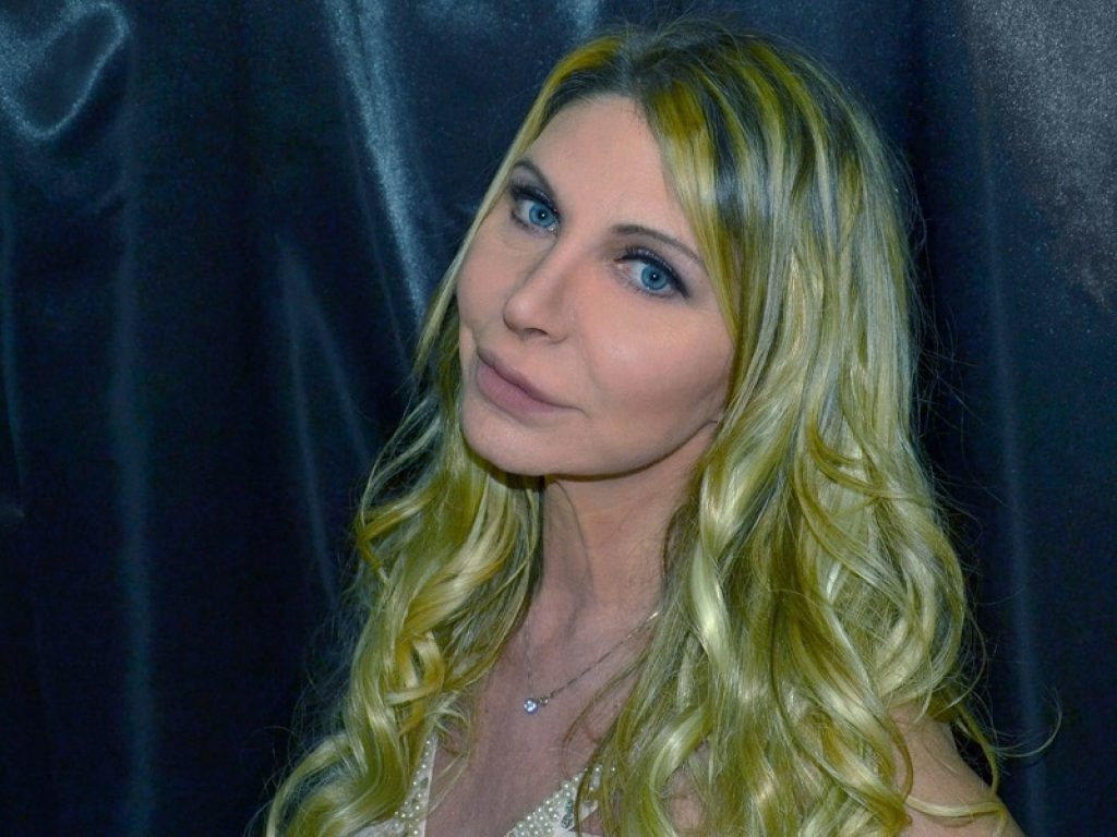 Le pagine dei ricordi è il nuovo album di Leda