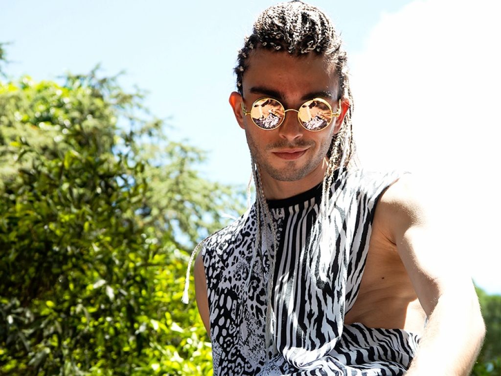 Greed online con la canzone "Rey de Corazones"