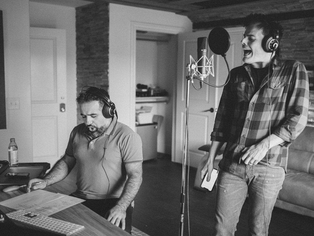 Fuori "Barcelona" di Marc Martel & Jonathan Cilia Faro