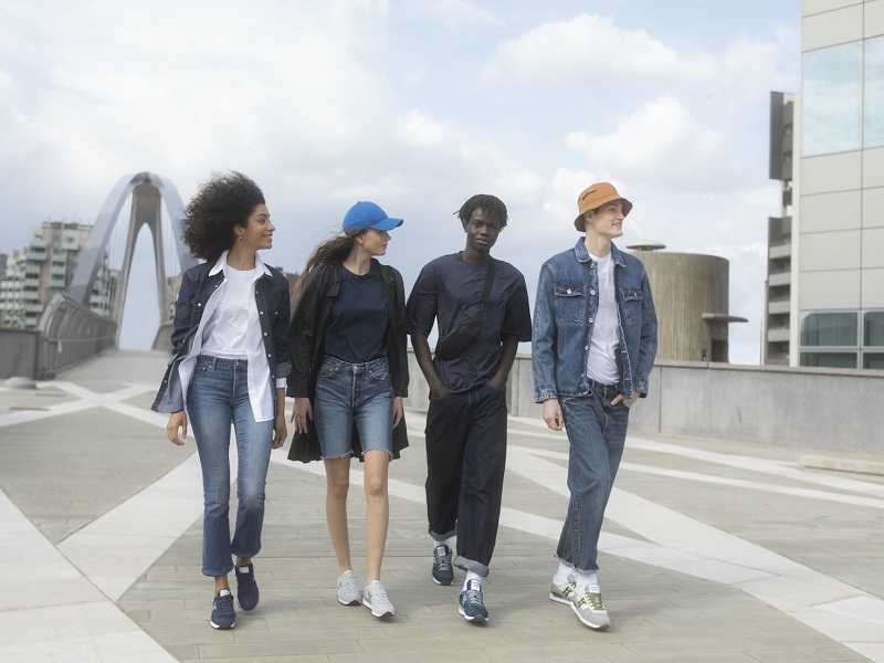 Saucony rinnova le sneaker Shadow Original