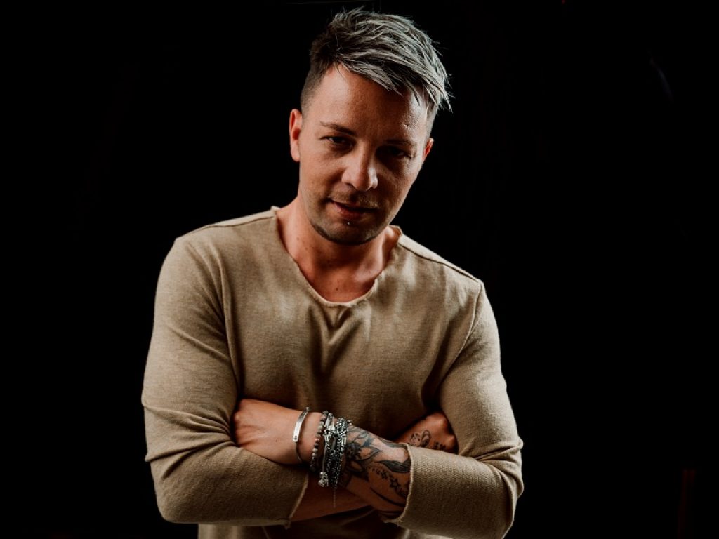 "Vengo da Marte" nuovo singolo di Andrea Licciardo