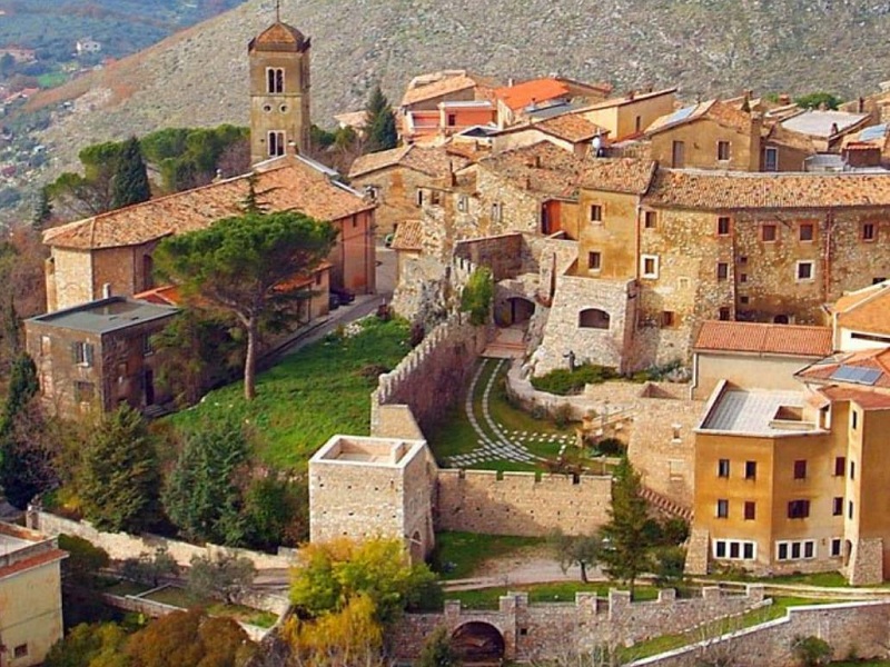 Un progetto per scoprire Fara in Sabina online