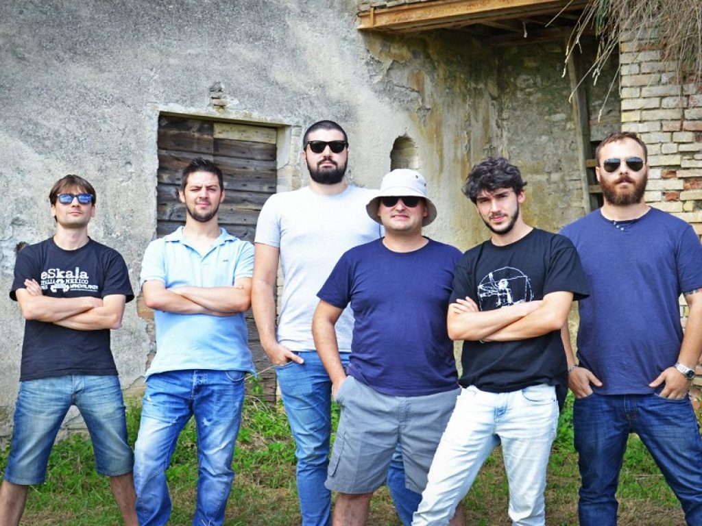 I Manovalanza pubblicano "Anziani a trent'anni"