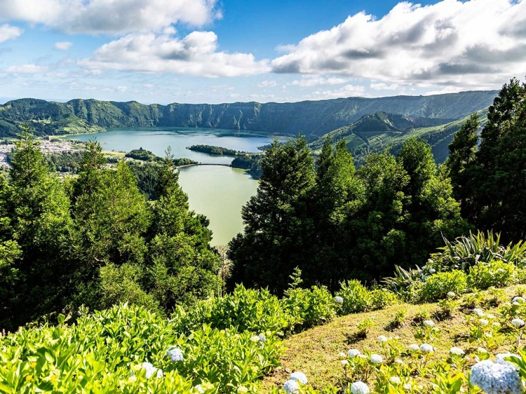 Dal 13 agosto in onda Overland 22, la nuova stagione su RAI1: un viaggio dall’Oceano Atlantico alle coste orientali del Mediterraneo