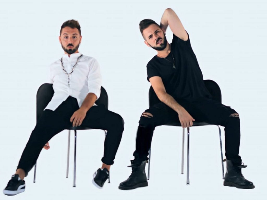 I The Bravo online su tutte le piattaforme digitali con il nuovo singolo "A fuego lento": il duo salentino torna con un nuovo ed interessante brano