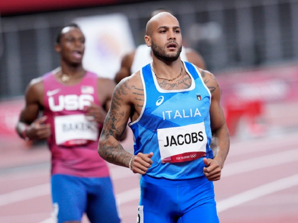 Olimpiadi Tokyo 2020: dall'atletica arrivano due ori clamorosi per l'Italia. Marcel Jacobs trionfa nei 100 metri in 9'80", Tamberi vince la gara del salto in alto