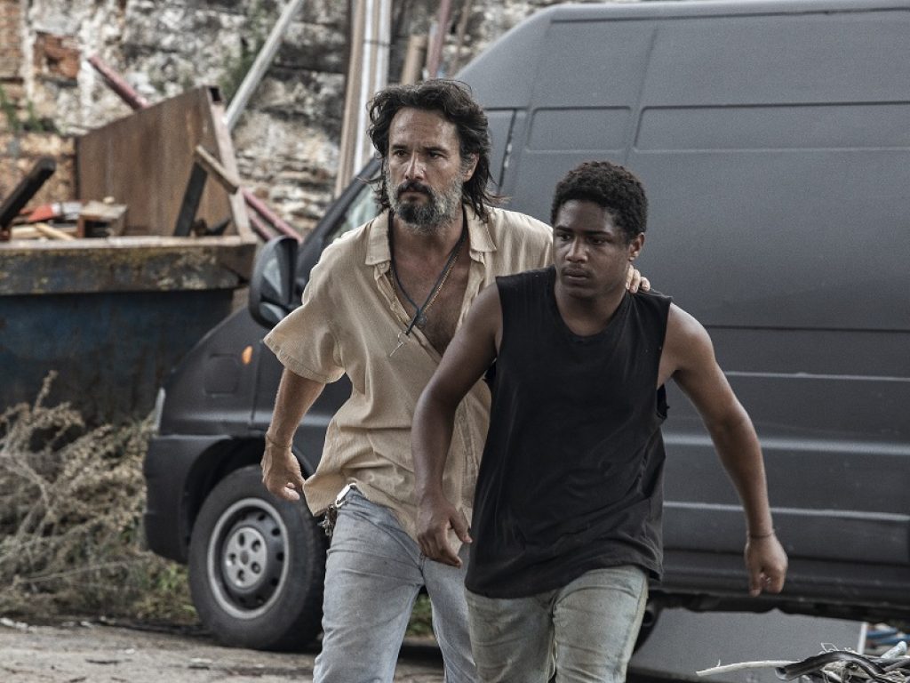 Il nuovo film Netflix 7 Prisioneiros debutta in anteprima mondiale alla 78a Mostra del Cinema di Venezia