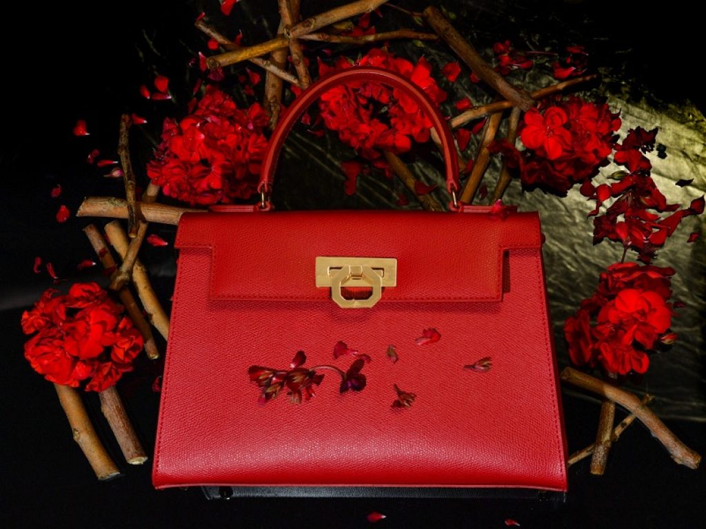 Eau de Pochette Elena Tudor (Coquillete Paris x Carbotti)