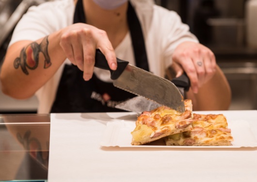 Novità nel mondo della ristorazione: Rom'Antica apre un nuovo punto vendita in Via Dante 7 a Milano, a pochi passi da Piazza Duomo