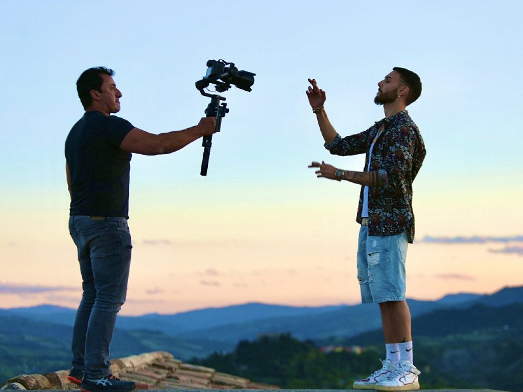 Volo Altissimo online con "La Mia Strada"