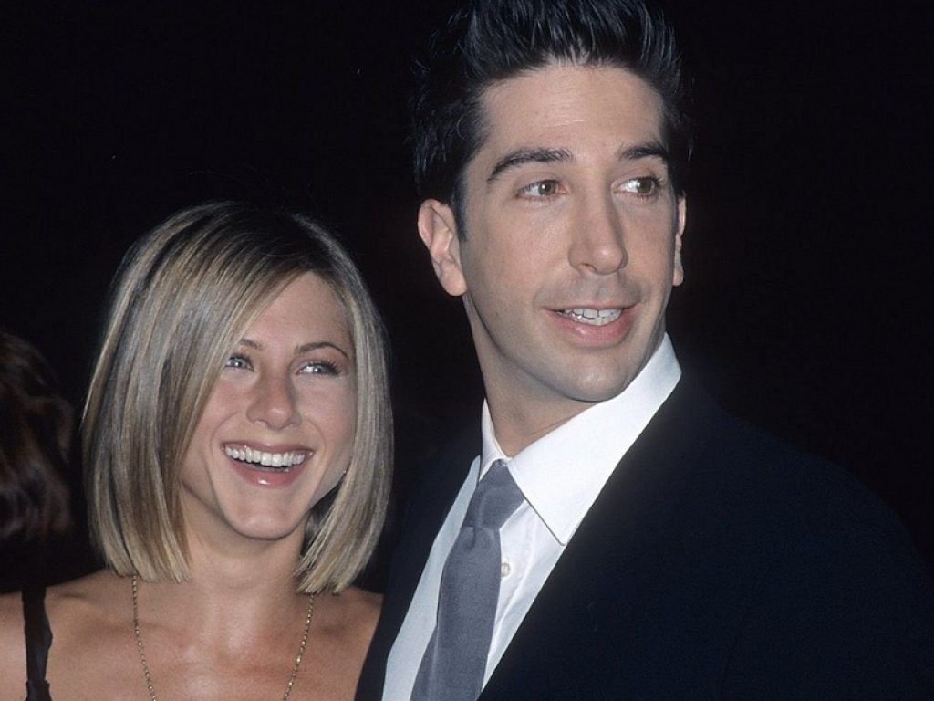 Gossip: per la rivista Closer sarebbe amore tra Jennifer Aniston e David Schwimmer, interpreti di Rachel e Ross nella serie Tv Friends