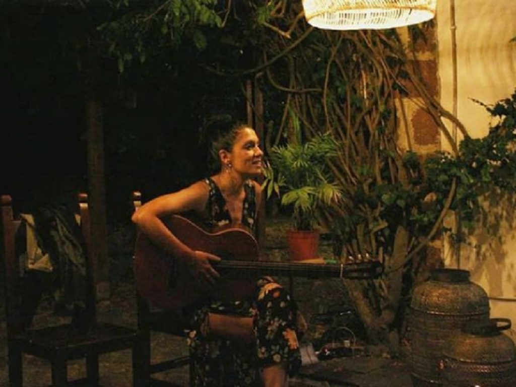 Chiara Effe pubblica l'inedito "Le mie ali"