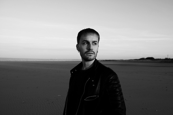 Disponibile in rotazione radiofonica e su tutte le piattaforme di streaming “Sangue amaro” (Noize Hills Records), nuovo singolo di Eakos