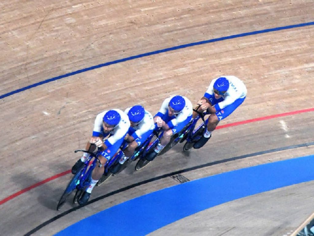 ciclismo su pista inseguimento italia oro tokyo 2020 olimpiadi
