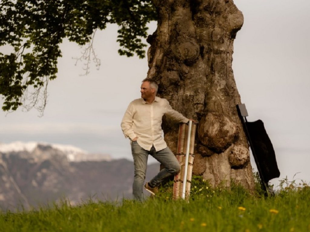 "Cercando l'aria" è il nuovo album di Daniele Longo