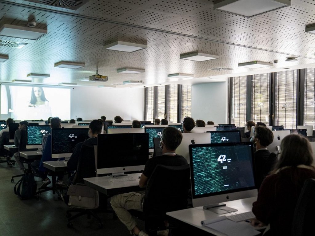 42 Roma Luiss: aperte le iscrizioni per la scuola di coding senza professori né rette: l'obiettivo è formare una nuova generazione di innovatori