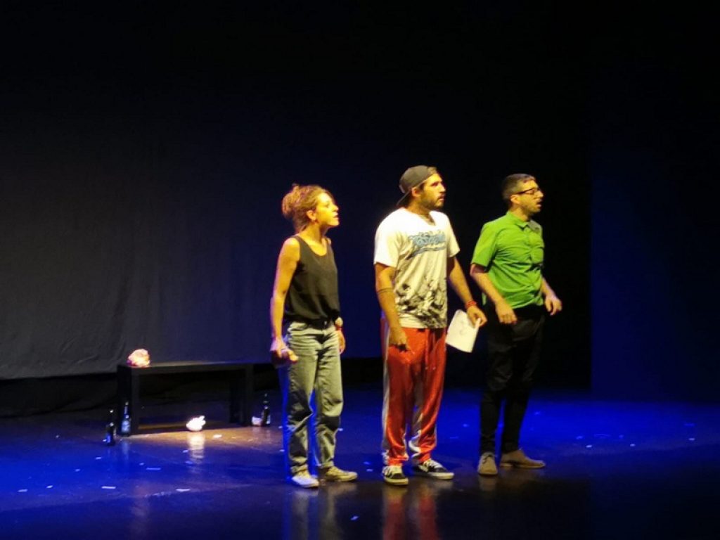 Alie(ni)nati (*) scritto e diretto da Alessandro Giova