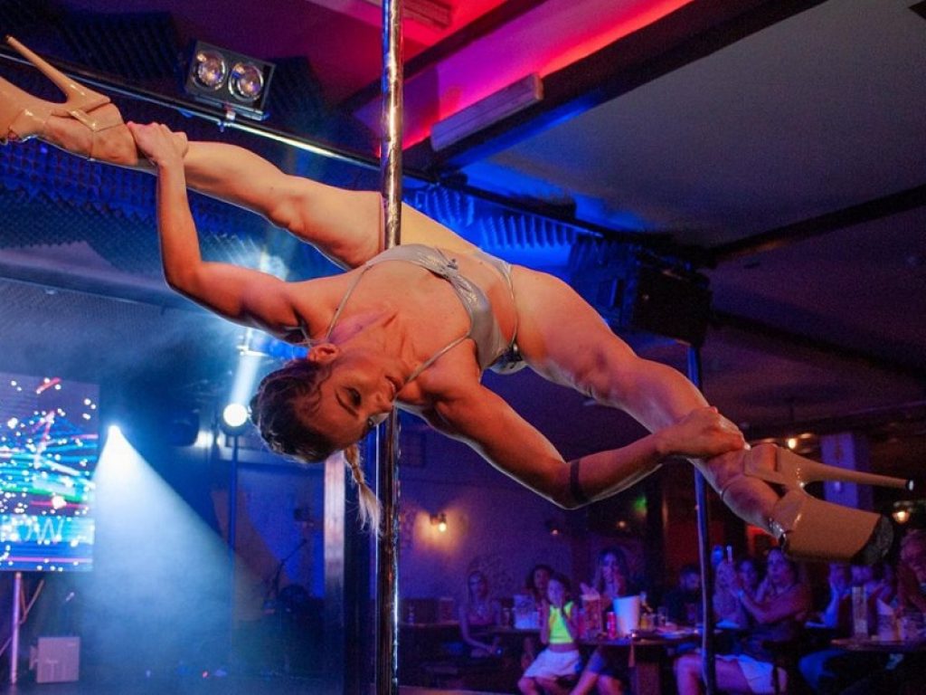 A Roma torna il Domina Burlesque Show