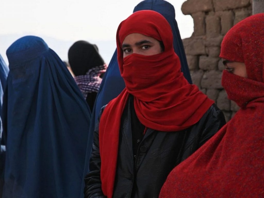 afghanistan donne talebani