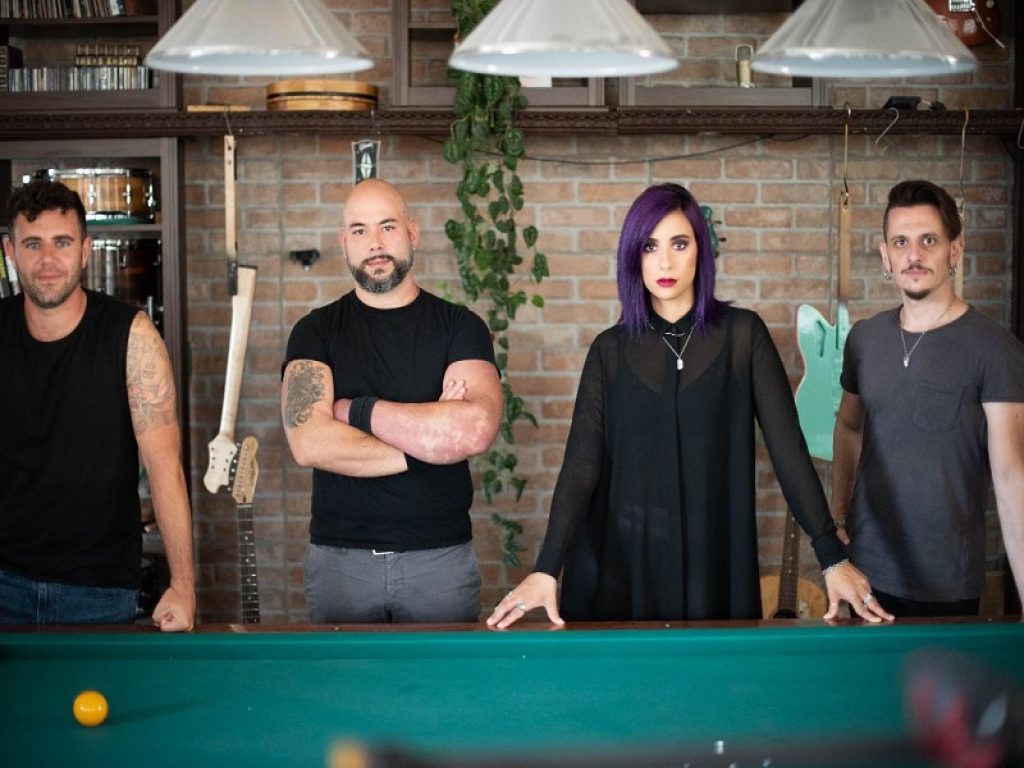 I Break Me Down tornano con una cover: la band rivoluziona Army Of Me di Björk. Il singolo è disponibile sulle piattaforme streaming