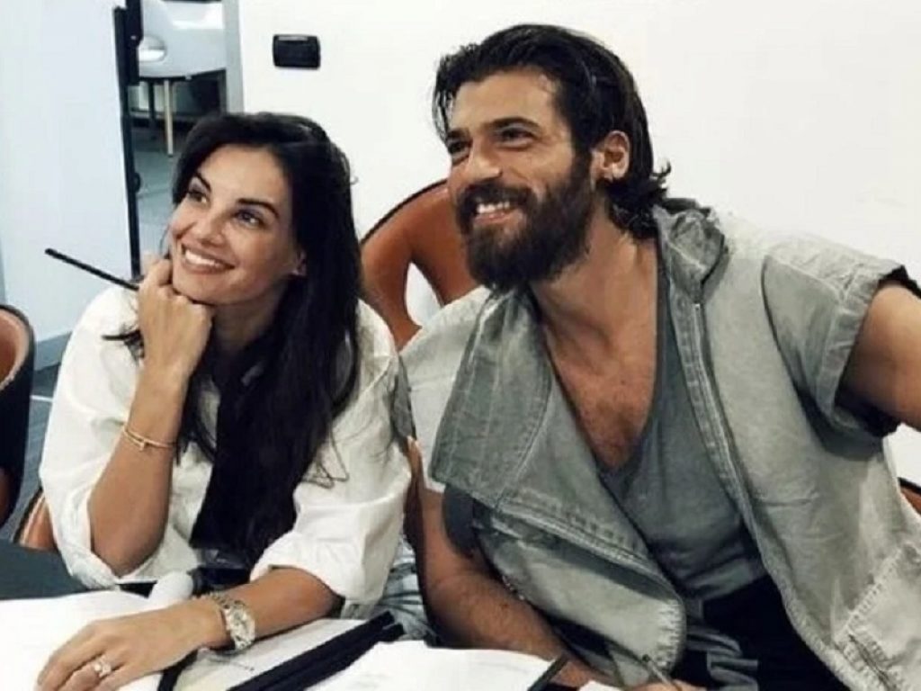 Scherzi e regali: che intesa tra Francesca Chillemi e Can Yaman