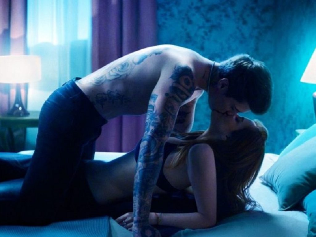 B3N e Bella Thorne duettano in una canzone: "Up in flames". Il brano è la colonna sonora del loro film "Time is up"