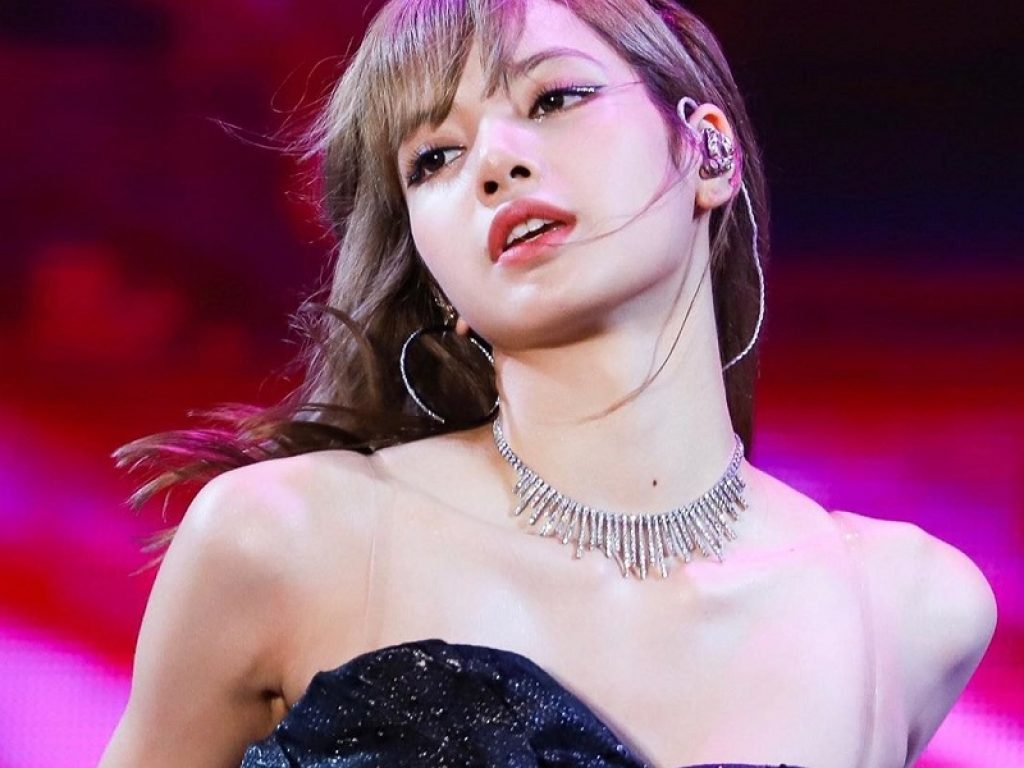 lisa cantante blackpink