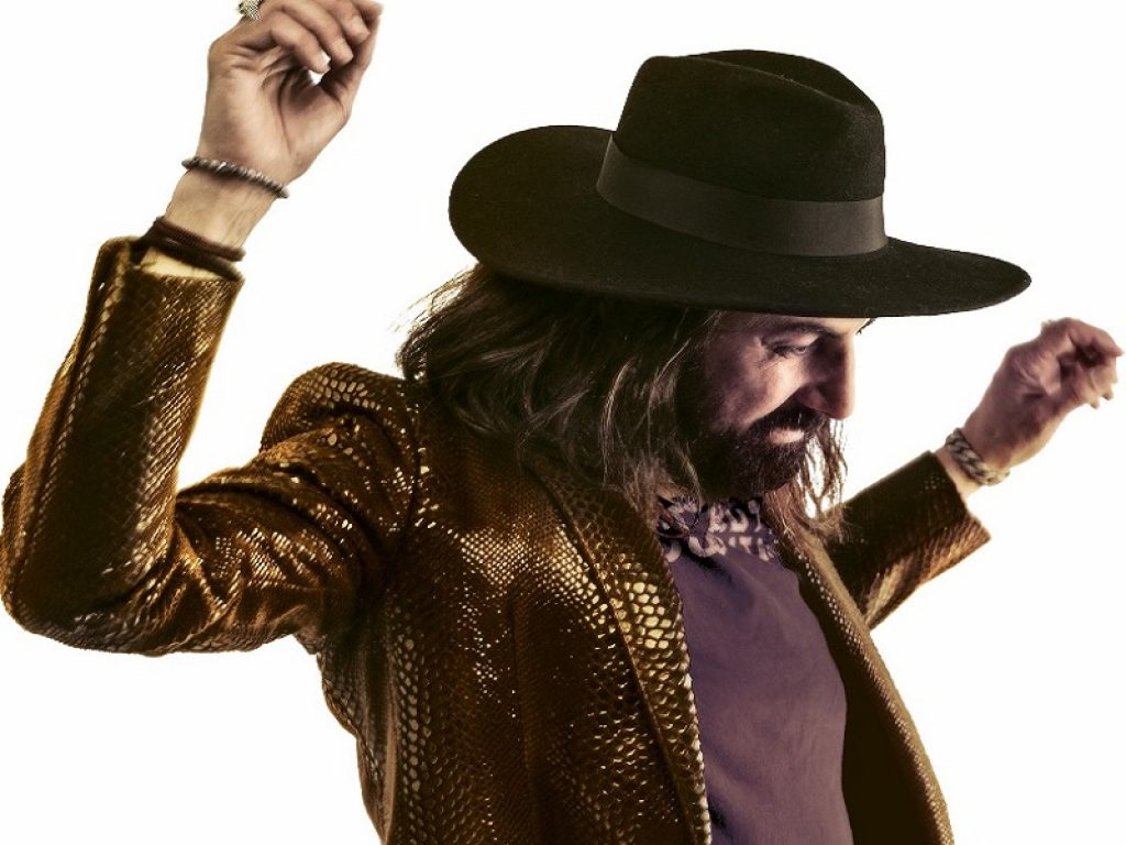 Omar Pedrini dal vivo il 26 settembre al Teatro Licinium di Erba: i biglietti per il concerto sono disponibili sul circuito ufficiale Mailticket