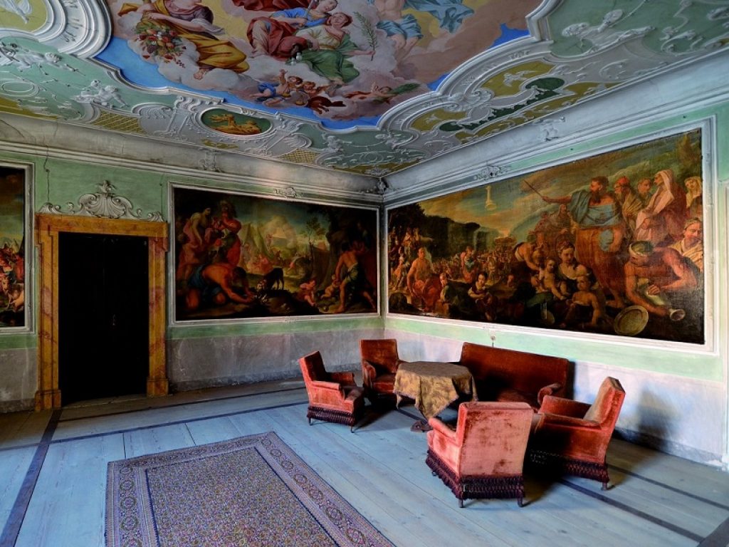 Touring Club Italiano: aperti per voi