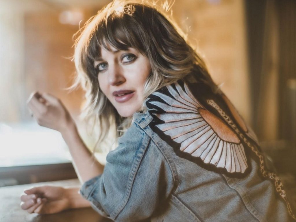 Anaïs Mitchell annuncia il primo album solista