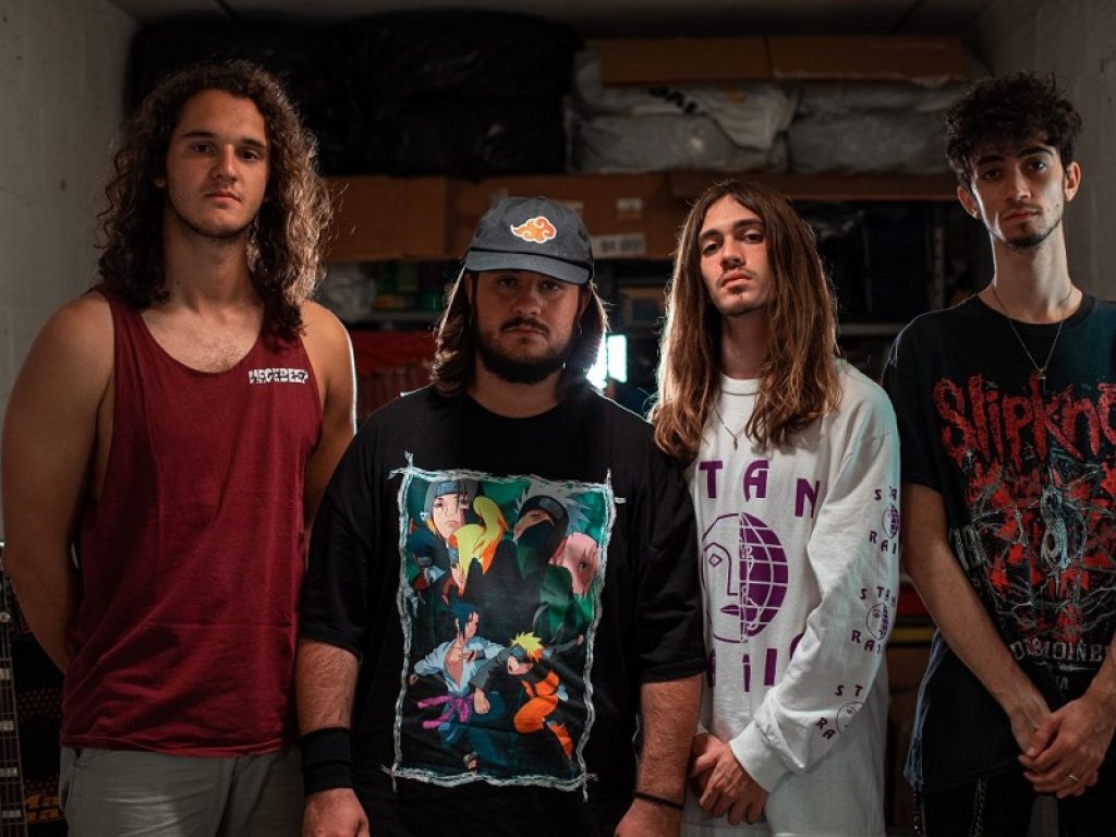 Stick Against Your Neck online con "Stain"