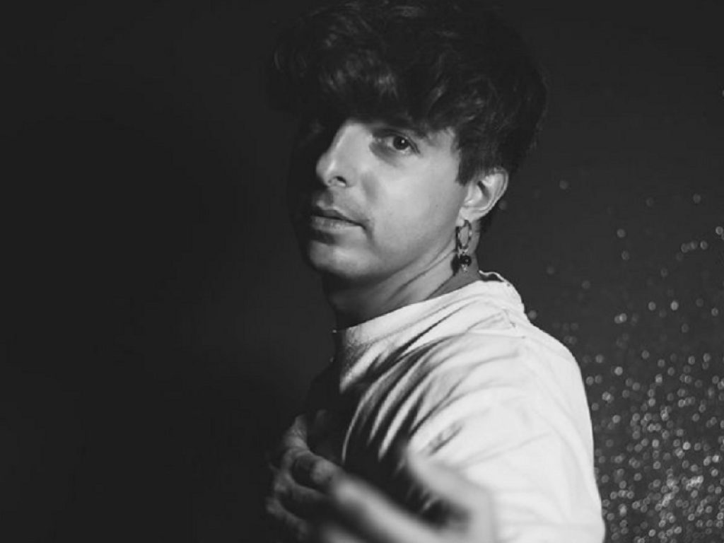 Per Visory Records esce il brano “Amami adesso”, un singolo pop dal sound moderno con il beat completamente prodotto da Gabry Marco