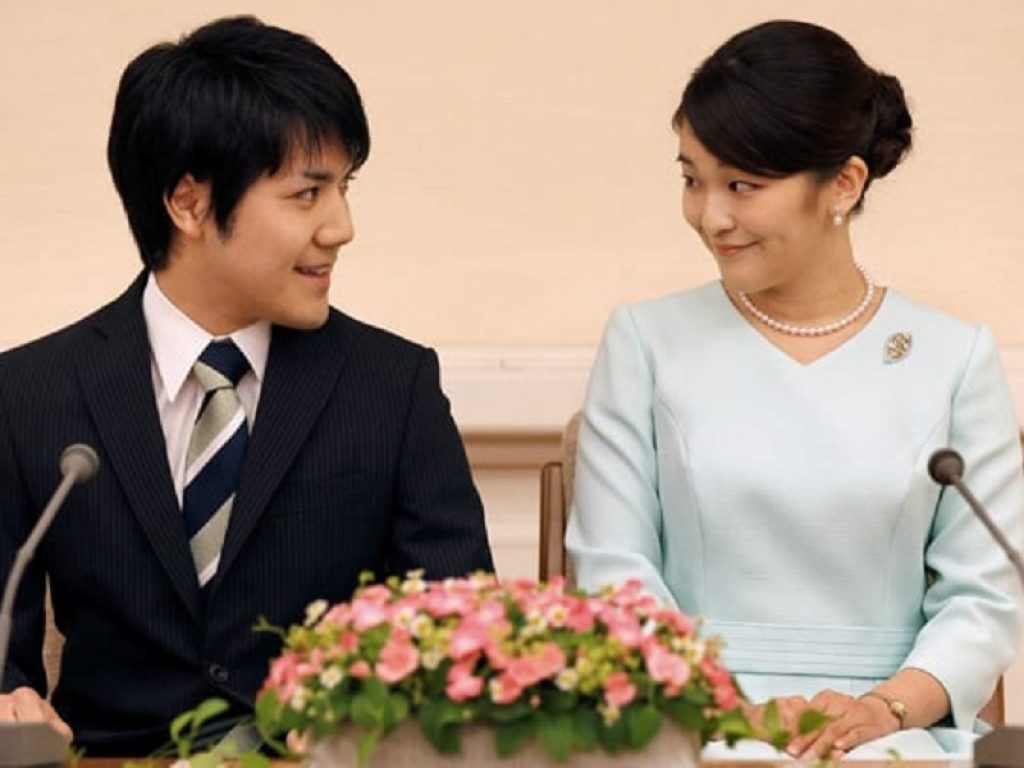 Mako rinuncia al suo titolo di principessa per sposare un avvocato